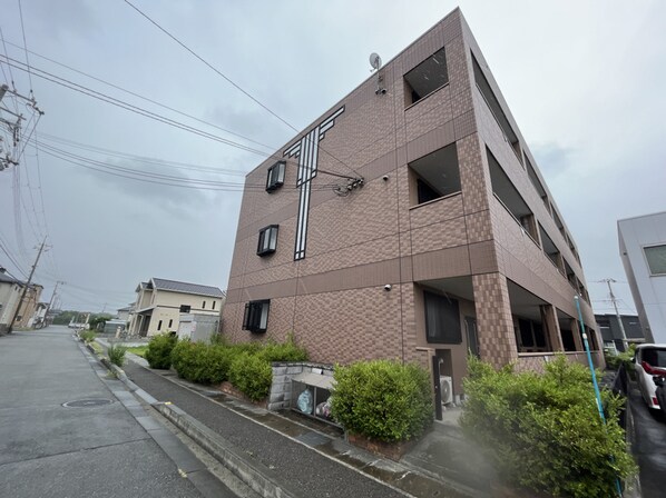 アベニール細江の物件外観写真